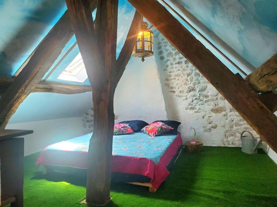 Petite Maison De Village Ygrande Екстериор снимка